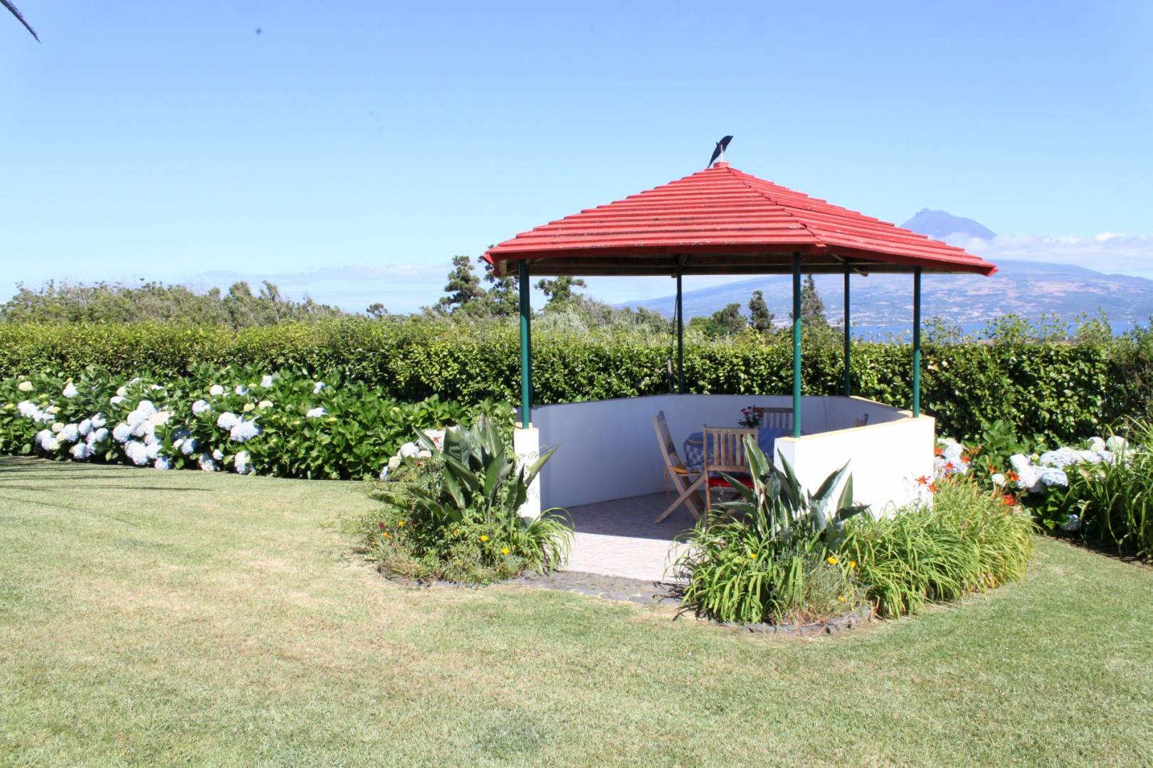 Guesthouse view garden Faial
